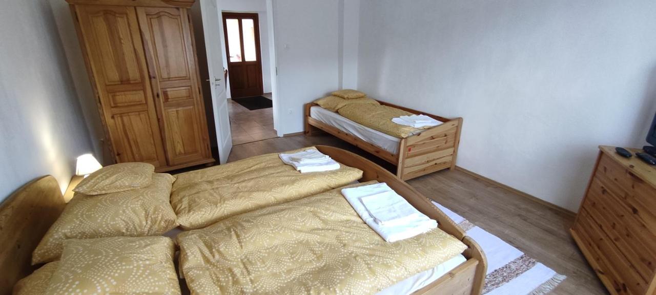 Andrea Vendeghaz Villa Egerszolat Dış mekan fotoğraf